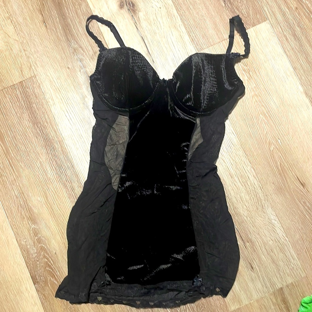 Frederick’s of Hollywood black mesh chemise Large
